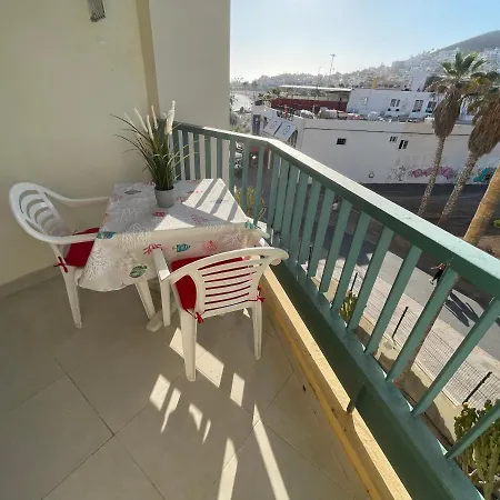 El Carmen - Lovely - Cristianos *